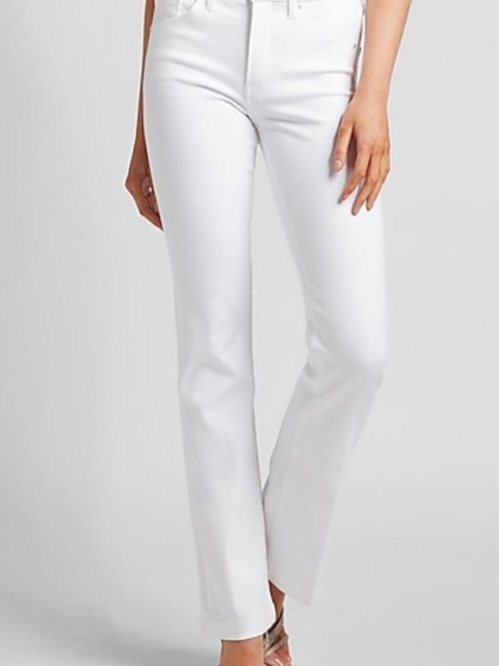 Express Mid Rise Bootcut Jeans White Jeans Super Soft Women's Size 6R NEW